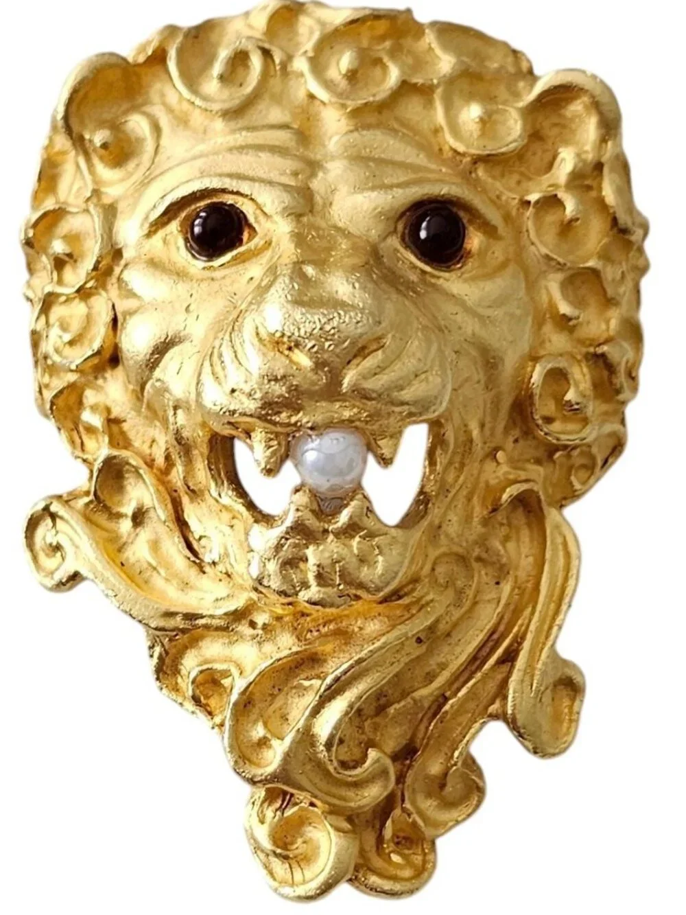 Lion Brooch Gold Tone, Red Glass Eyes, Faux Pearl, Pendant Pin L467